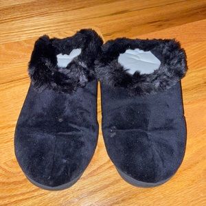 Black slippers